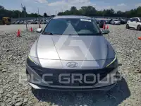 2023 Hyundai Elantra фото