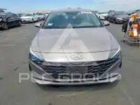 2023 Hyundai Elantra фото