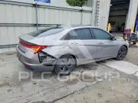 2023 Hyundai Elantra фото