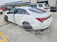 2023 Hyundai Elantra фото