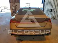 2023 Hyundai Elantra фото
