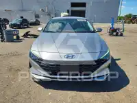 2023 Hyundai Elantra photo