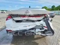 2023 Hyundai Elantra фото