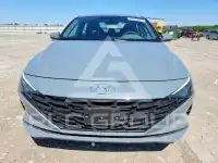 2023 Hyundai Elantra фото