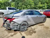 2023 Hyundai Elantra фото