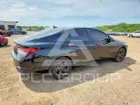2023 Hyundai Elantra photo