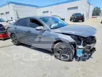 2023 Hyundai Elantra фото