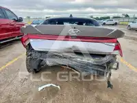 2023 Hyundai Elantra фото