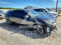 2023 Hyundai Elantra photo