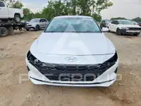 2023 Hyundai Elantra photo