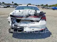 2023 Hyundai Elantra фото