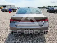 2023 Hyundai Elantra фото