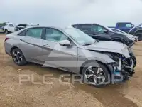 2023 Hyundai Elantra photo