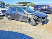 2023 Hyundai Elantra фото