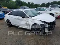 2023 Hyundai Elantra фото