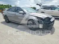 2023 Hyundai Elantra фото