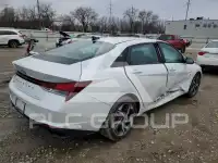 2023 Hyundai Elantra фото