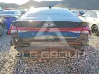 2023 Hyundai Elantra фото