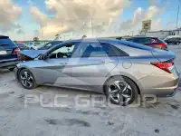 2023 Hyundai Elantra фото