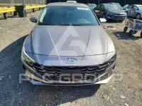 2023 Hyundai Elantra фото