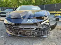 2023 Hyundai Elantra фото