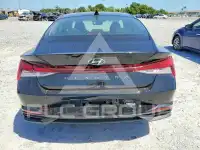 2023 Hyundai Elantra фото