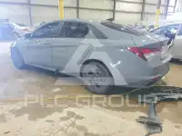 2023 Hyundai Elantra фото