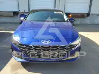 2023 Hyundai Elantra фото