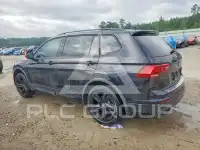2023 Volkswagen Tiguan photo