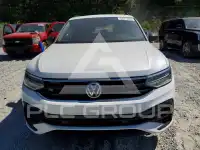 2023 Volkswagen Tiguan photo