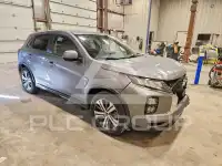2024 Mitsubishi OUTLANDER photo