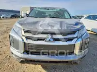 2024 Mitsubishi OUTLANDER photo