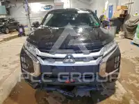 2024 Mitsubishi OUTLANDER photo