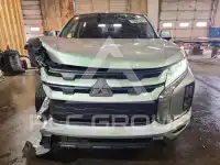 2024 Mitsubishi OUTLANDER фото