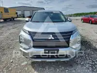 2024 Mitsubishi OUTLANDER photo