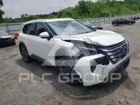 2024 Nissan ROGUE photo