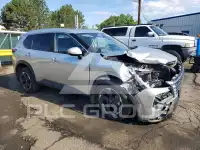 2024 Nissan ROGUE photo