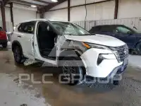 2024 Nissan ROGUE photo