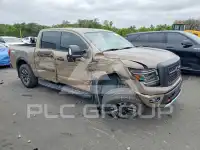 2024 Nissan TITAN photo