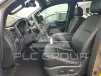 2024 Nissan TITAN photo