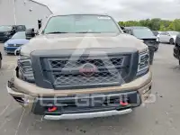 2024 Nissan TITAN photo