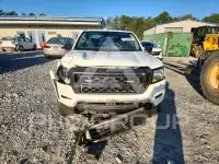 2024 Nissan FRONTIER photo