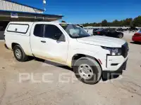 2024 Nissan FRONTIER photo
