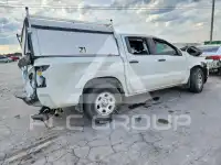 2024 Nissan FRONTIER photo