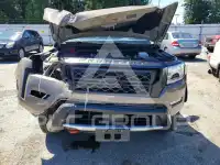 2024 Nissan FRONTIER фото