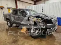 2024 Nissan FRONTIER фото