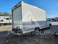2024 Chevrolet Express фото