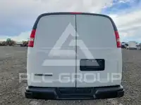2024 Chevrolet Express фото