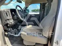 2024 Chevrolet Express фото