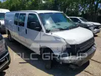 2024 Chevrolet Express фото